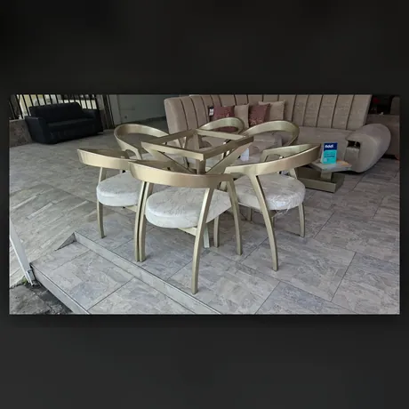 Comedor en vidrio con base dorada — HOME ELITE, Palmira