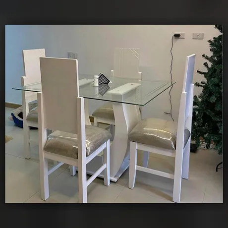 Comedor en vidrio con 6 sillas blancas — HOME ELITE, Palmira