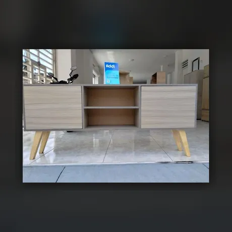 Consola de TV en madera clara — HOME ELITE, Palmira